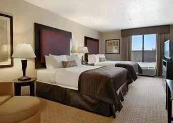 Wingate by Wyndham Yuma hotel thumbnail 5