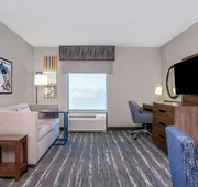 Hampton Inn & Suites Muncie hotel detail image 7