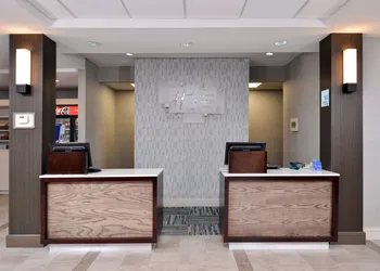 Holiday Inn Express Hotel & Suites Lafayette by IHG hotel thumbnail 2