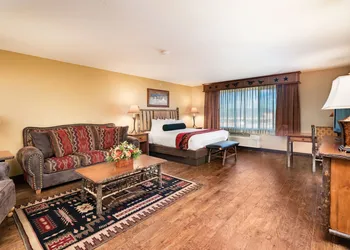 Best Western Plus Kelly Inn & Suites hotel thumbnail 4