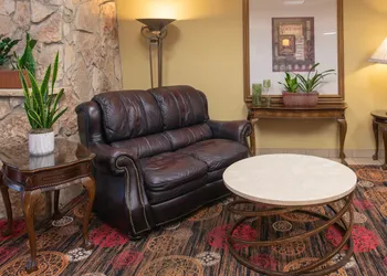 MCM Eleganté Hotel & Suites hotel thumbnail 3
