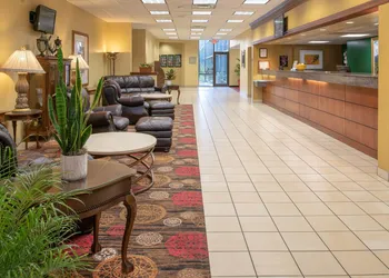 MCM Eleganté Hotel & Suites hotel thumbnail 4