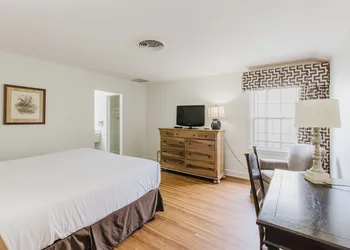 Merry Acres Inn hotel thumbnail 7