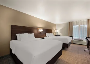 Comfort Inn & Suites Fenton hotel thumbnail 7