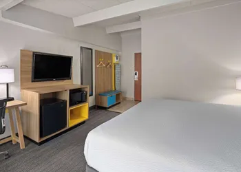 Days Inn by Wyndham Ann Arbor hotel thumbnail 5