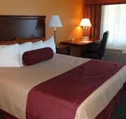 Cloverdale Wine Country Inn & Suites hotel detail image 4