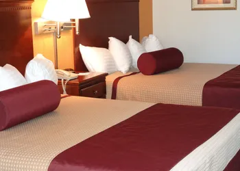 Cloverdale Wine Country Inn & Suites hotel thumbnail 5