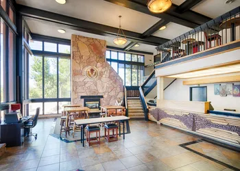 Red Lion Inn & Suites Missoula hotel thumbnail 3