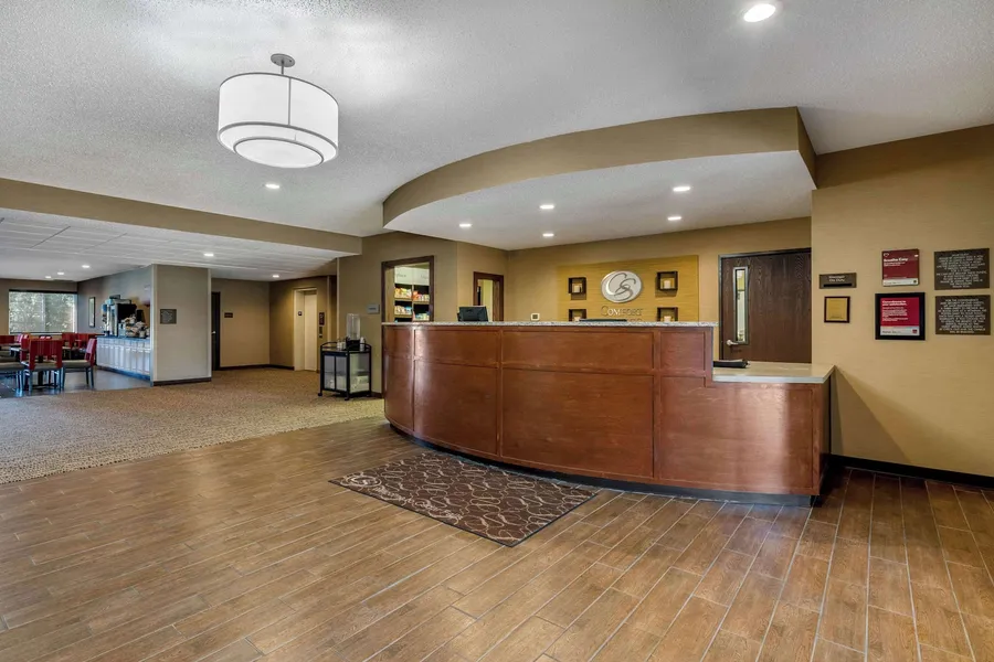 Comfort Suites Cedar Falls Industrial Park hotel detail image 2
