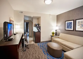 Holiday Inn Express Hotel & Suites Dayton South - I-675 by IHG hotel thumbnail 4