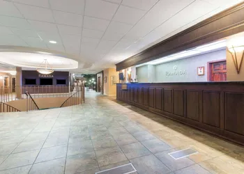 Ramada Hotel & Convention Center by Wyndham Topeka Downtown hotel thumbnail 3