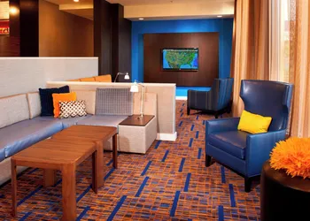 Courtyard by Marriott Rockford hotel thumbnail 2