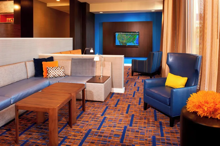 Courtyard by Marriott Rockford hotel detail image 2