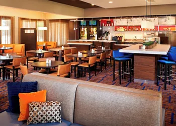 Courtyard by Marriott Rockford hotel thumbnail 4