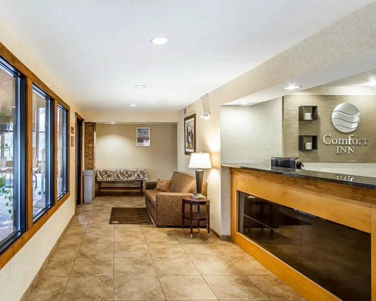 Quality Inn Macomb near University Area hotel detail image 2