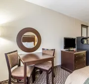 Quality Inn Macomb near University Area hotel detail image 5
