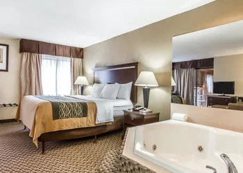 Quality Inn Macomb near University Area hotel thumbnail 7