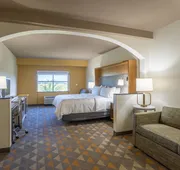 Holiday Inn Hotel & Suites Beaufort at Highway 21 by IHG hotel detail image 7