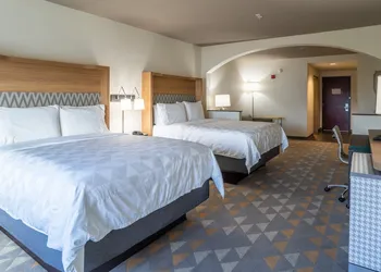 Holiday Inn Hotel & Suites Beaufort at Highway 21 by IHG hotel thumbnail 8
