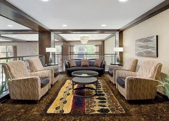 Clubhouse Hotel & Suites Pierre hotel thumbnail 3