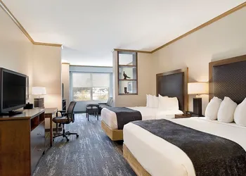 Clubhouse Hotel & Suites Pierre hotel thumbnail 8