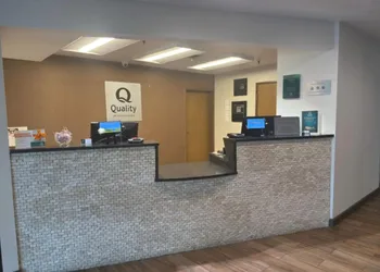 Quality Inn & Suites Colby hotel thumbnail 4