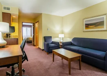 Quality Inn & Suites Colby hotel thumbnail 7