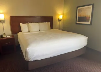 Quality Inn & Suites Colby hotel thumbnail 8