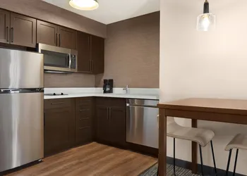 Residence Inn by Marriott Salem hotel thumbnail 8