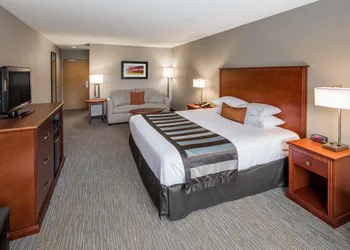 Wingate by Wyndham Shreveport Airport hotel thumbnail 5
