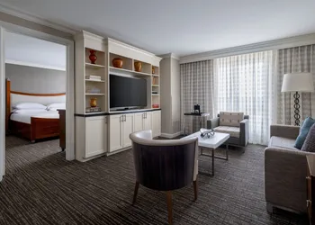 Marriott Macon City Center hotel thumbnail 3