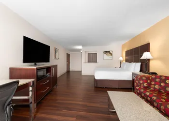 Wyndham Riverfront Little Rock hotel thumbnail 7
