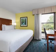 Holiday Inn Express Hotel & Suites Wilmington-University Ctr by IHG hotel detail image 4