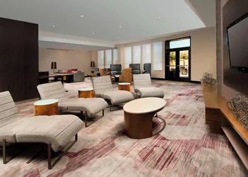 Courtyard by Marriott Tyler hotel thumbnail 2