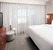 Courtyard by Marriott Tyler hotel detail image 7