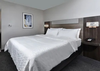 Holiday Inn Express Richmond I-64 Short Pump Area by IHG hotel thumbnail 6