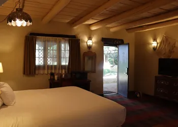 Sagebrush Inn & Suites hotel thumbnail 2