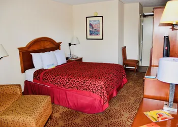 Days Inn by Wyndham Las Cruces hotel thumbnail 5