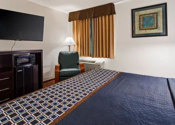 SureStay Plus Hotel by Best Western Lubbock Medical Center hotel thumbnail 4