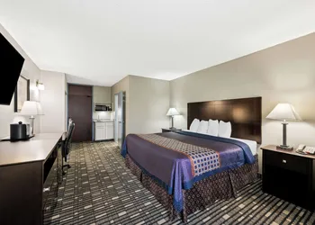 SureStay Plus Hotel by Best Western Lubbock Medical Center hotel thumbnail 5