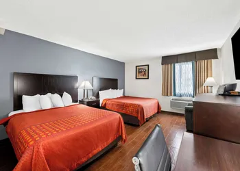 SureStay Plus Hotel by Best Western Lubbock Medical Center hotel thumbnail 6