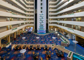 Capitol Plaza Hotel Jefferson City hotel thumbnail 2