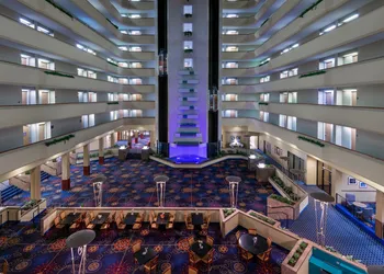 Capitol Plaza Hotel Jefferson City hotel thumbnail 4