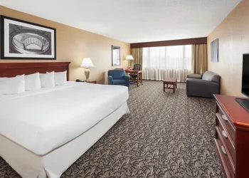Capitol Plaza Hotel Jefferson City hotel thumbnail 5