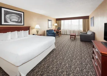 Capitol Plaza Hotel Jefferson City hotel thumbnail 5
