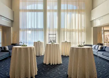Courtyard by Marriott Basking Ridge hotel thumbnail 3