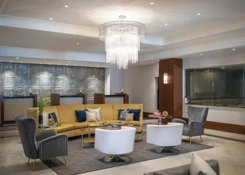 Renaissance Des Moines Savery Hotel hotel thumbnail 4