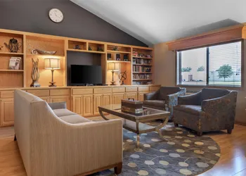 SureStay Plus Hotel by Best Western Litchfield hotel thumbnail 3