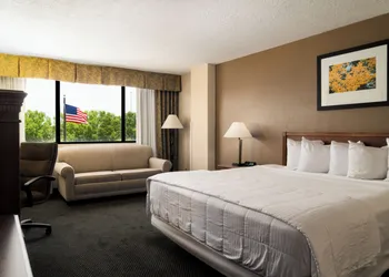 MCM Eleganté Hotel & Conference Center Beaumont hotel thumbnail 6