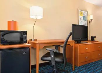 Fairfield Inn & Suites Mankato hotel thumbnail 5